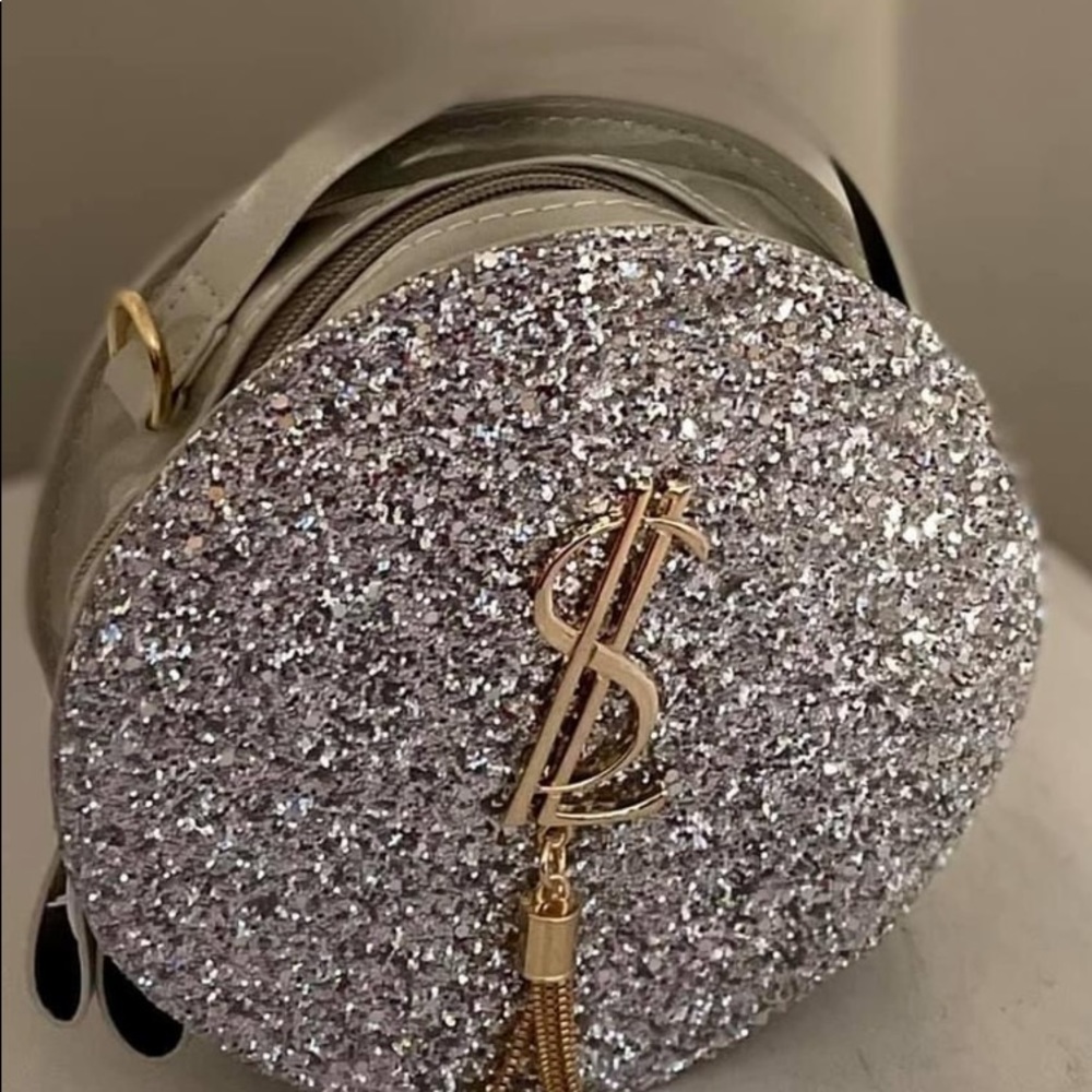 BAGS - Picture 12 of 13